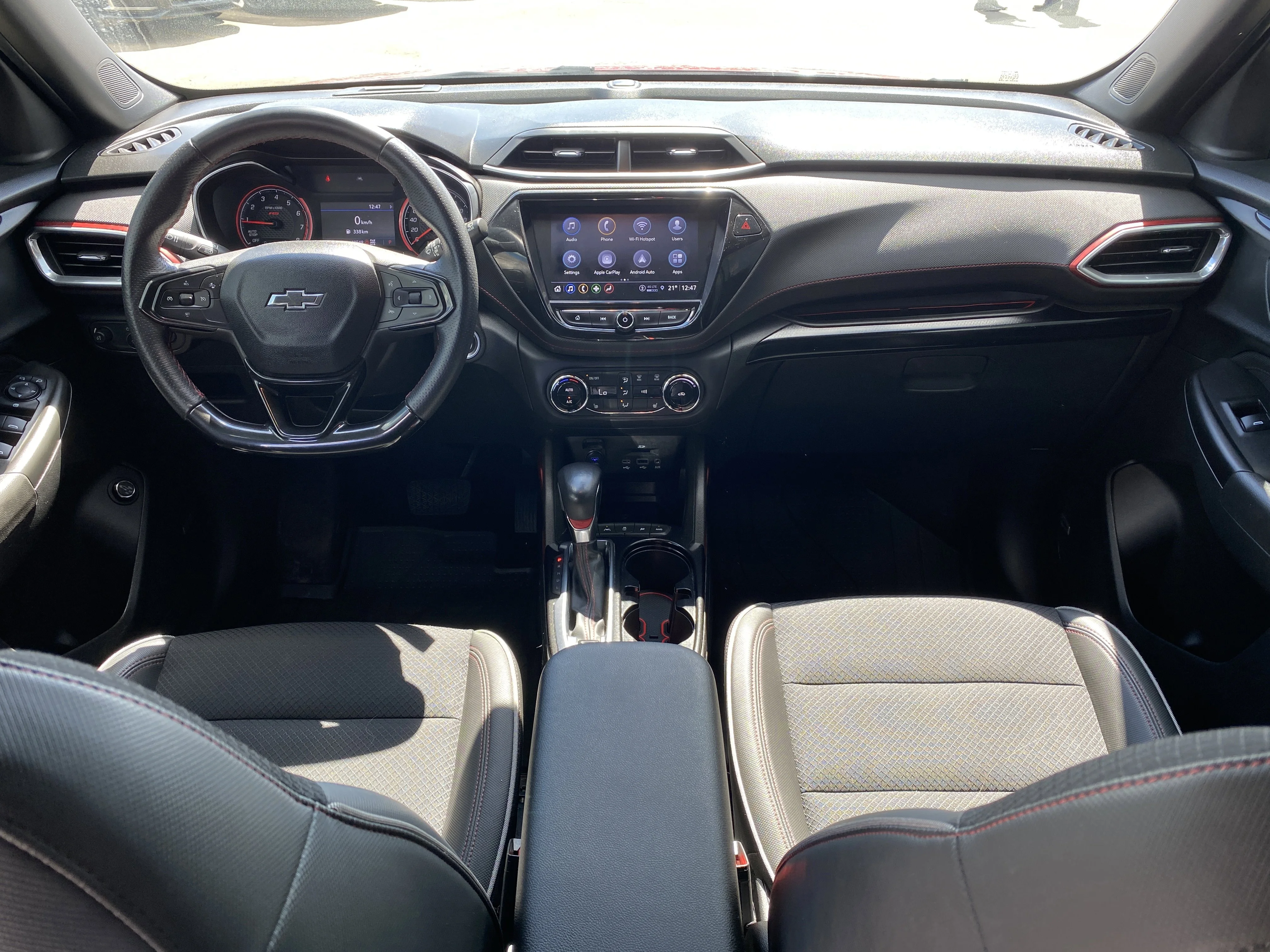Used 2021 Red Chevrolet RS AWD * ADAPTIVE CRUISE * 18 ALLOYS * BLIND SPOT MONITORING * image 10
