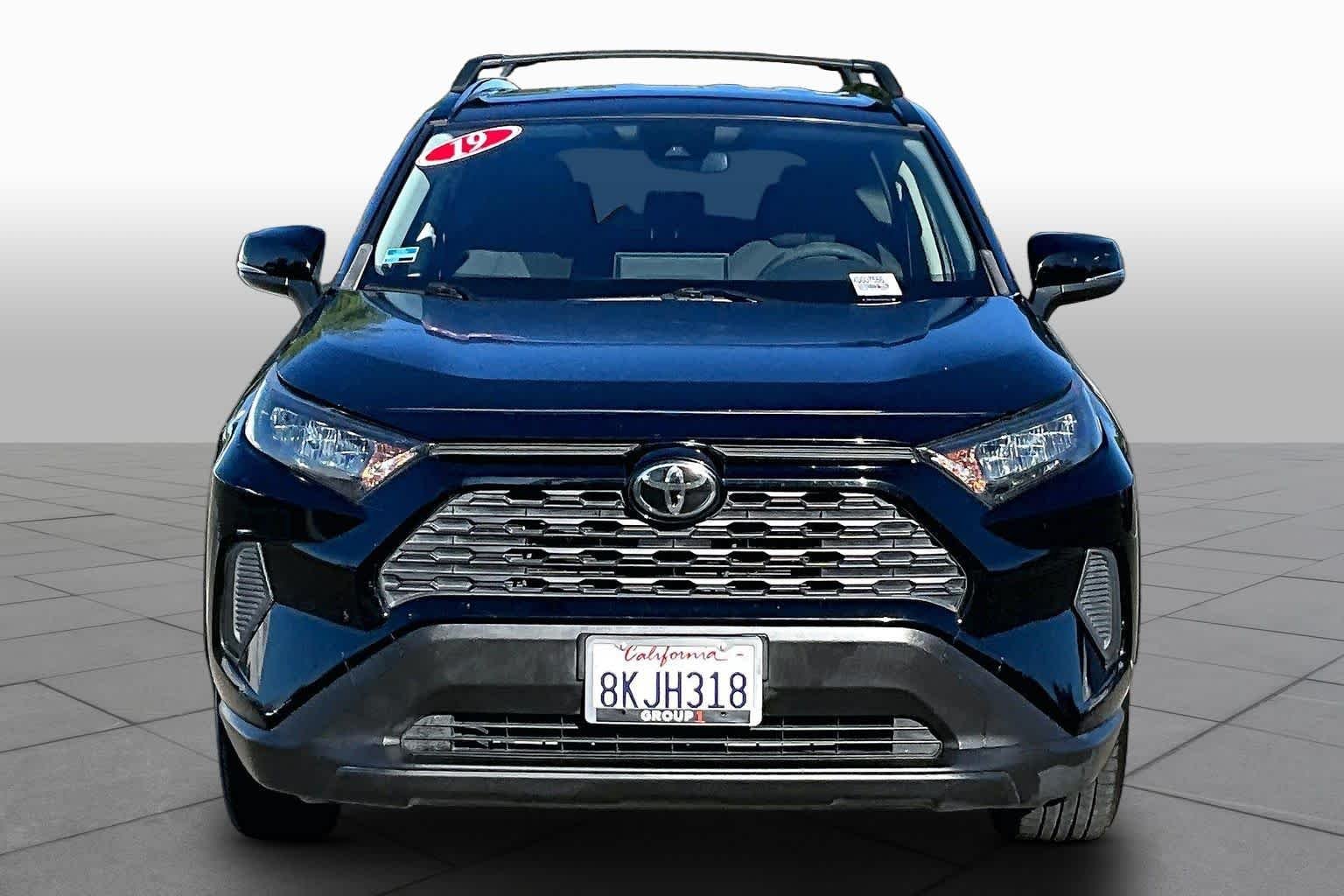Used 2019 Midnight Black Metallic Toyota LE image 3