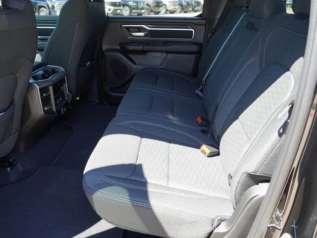 New 2026 Diamond Black Crystal Pearl-Coat Exterior Paint RAM Big Horn/Lone Star image 25