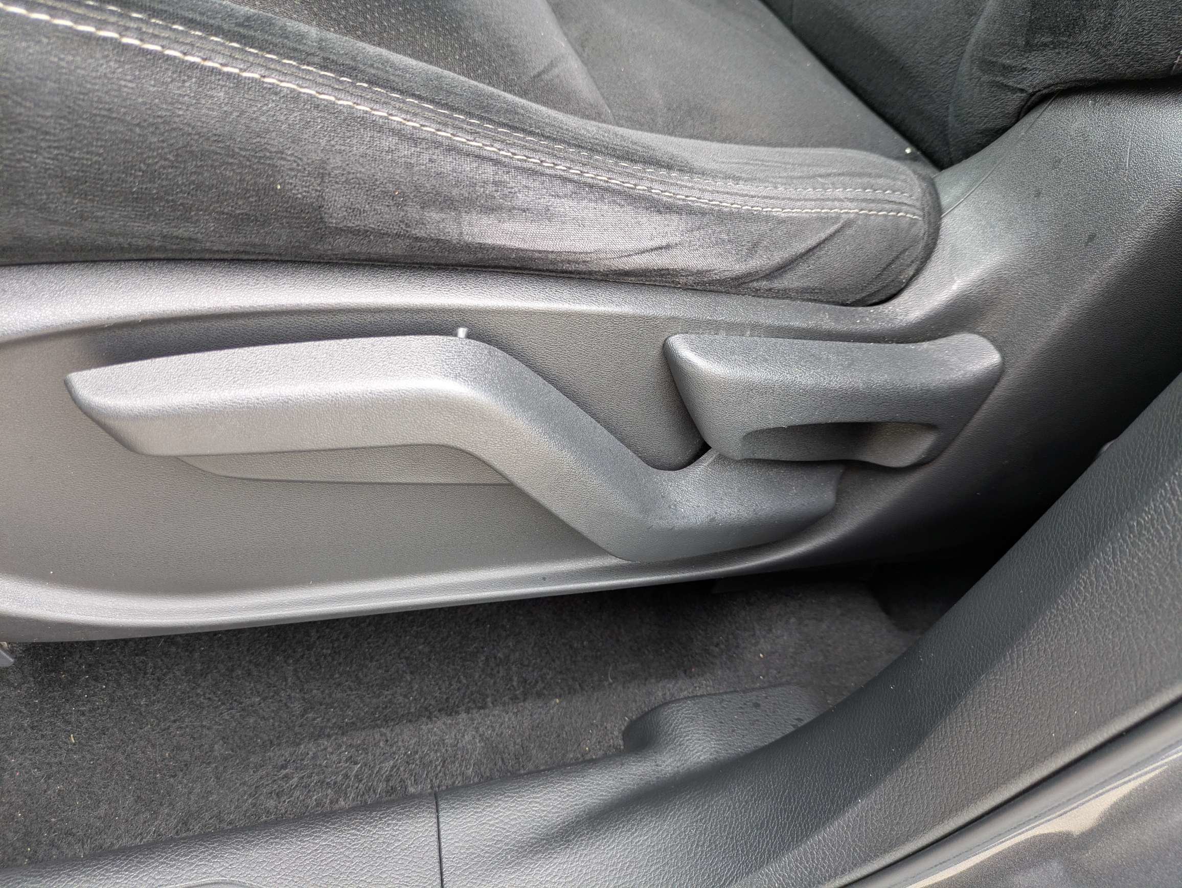 Used 2022 Gun Metallic Nissan S image 22