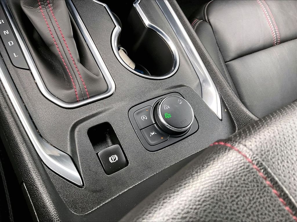 Used 2023 Summit White Chevrolet RS image 34
