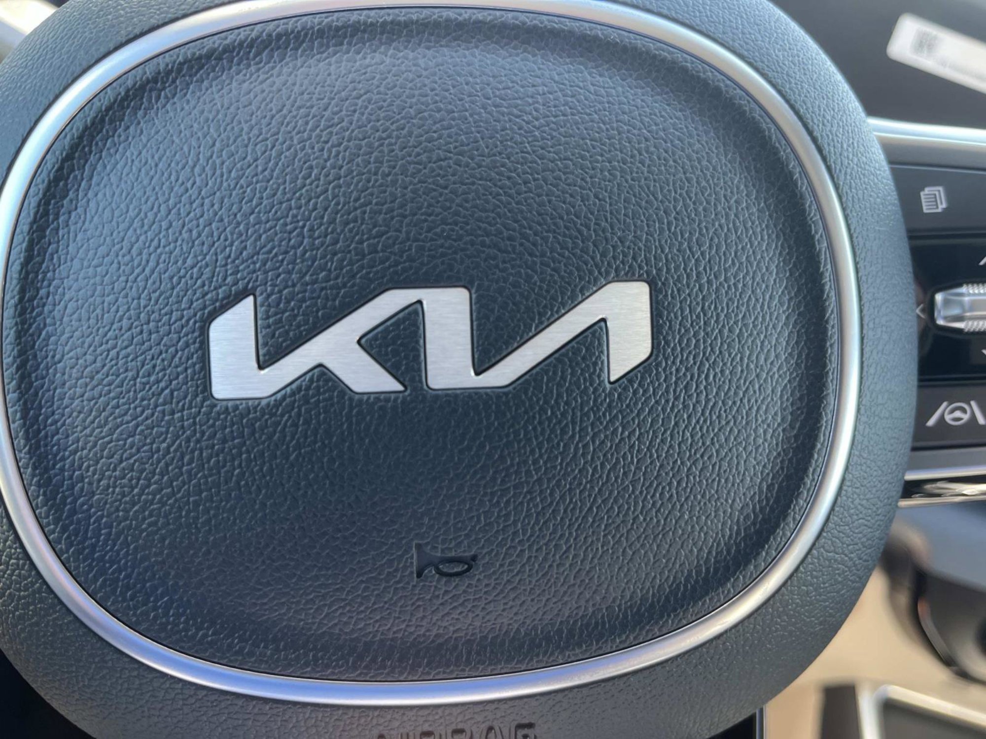 New 2026 Ceramic Silver Kia EX image 31