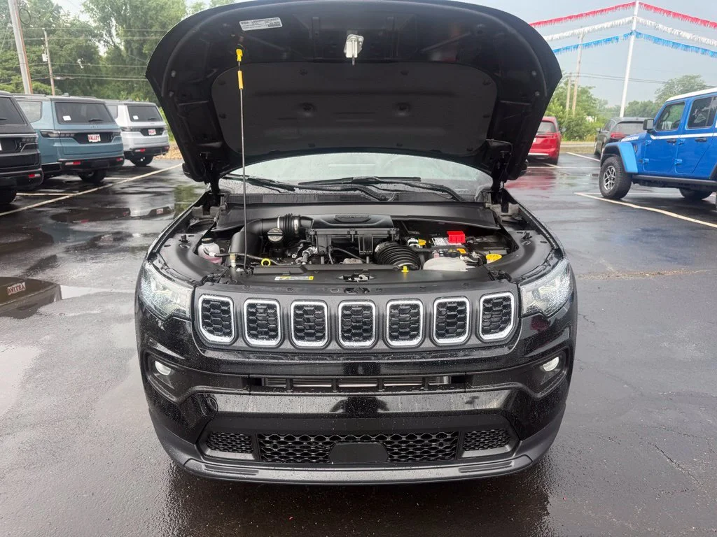 Used 2024 Black Jeep Latitude Lux image 53