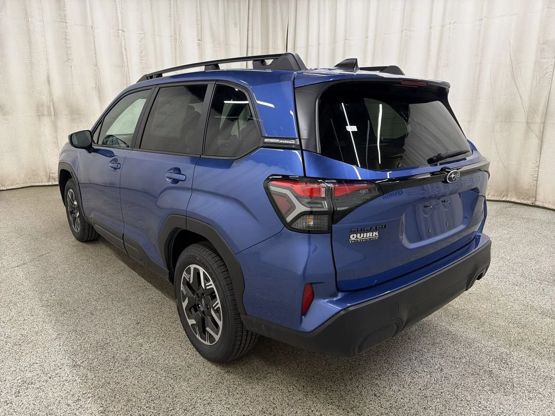 New 2026 Daybreak Blue Pearl Subaru Premium image 9