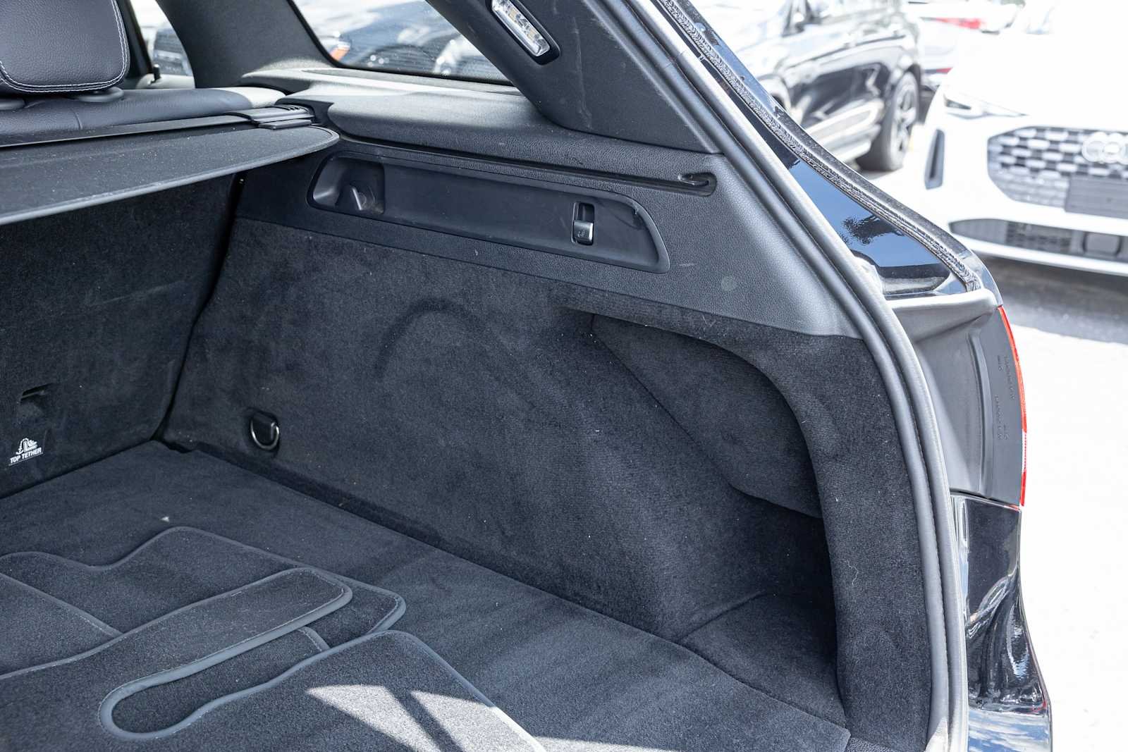 Used 2018 Black Mercedes-Benz GLC 300 image 34