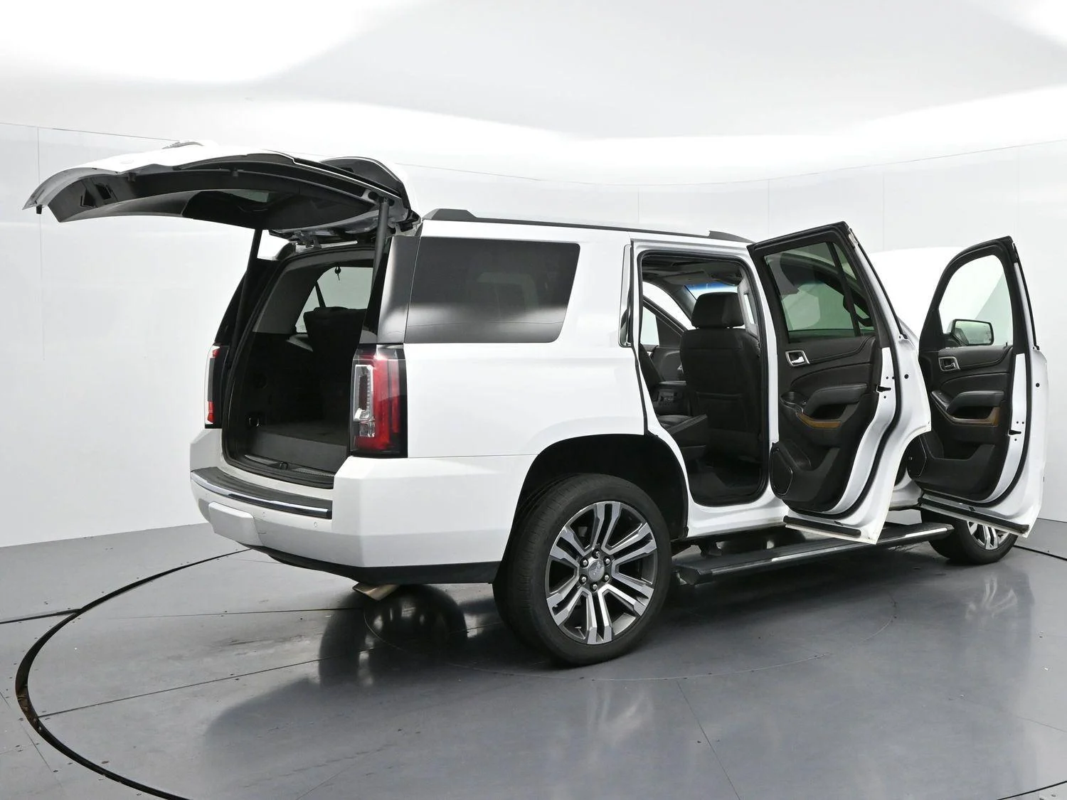 Used 2020 Summit White GMC Denali image 54