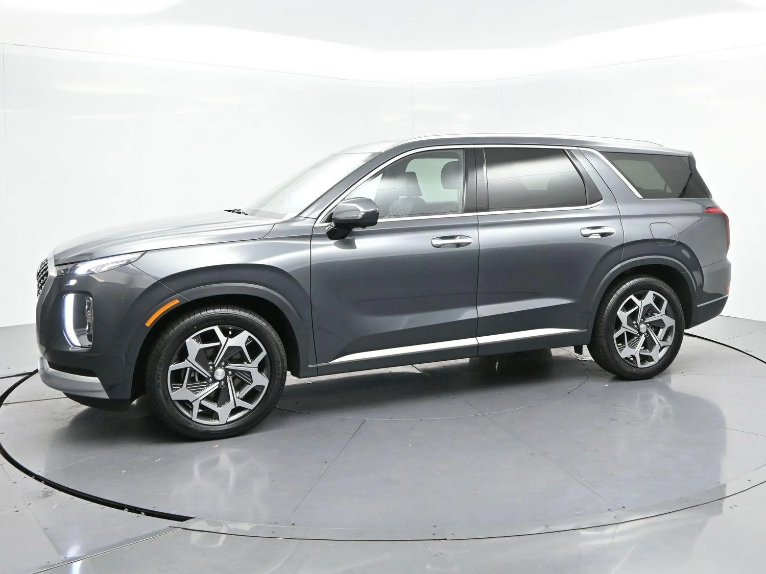 Used 2021 Steel Graphite Hyundai Calligraphy image 4