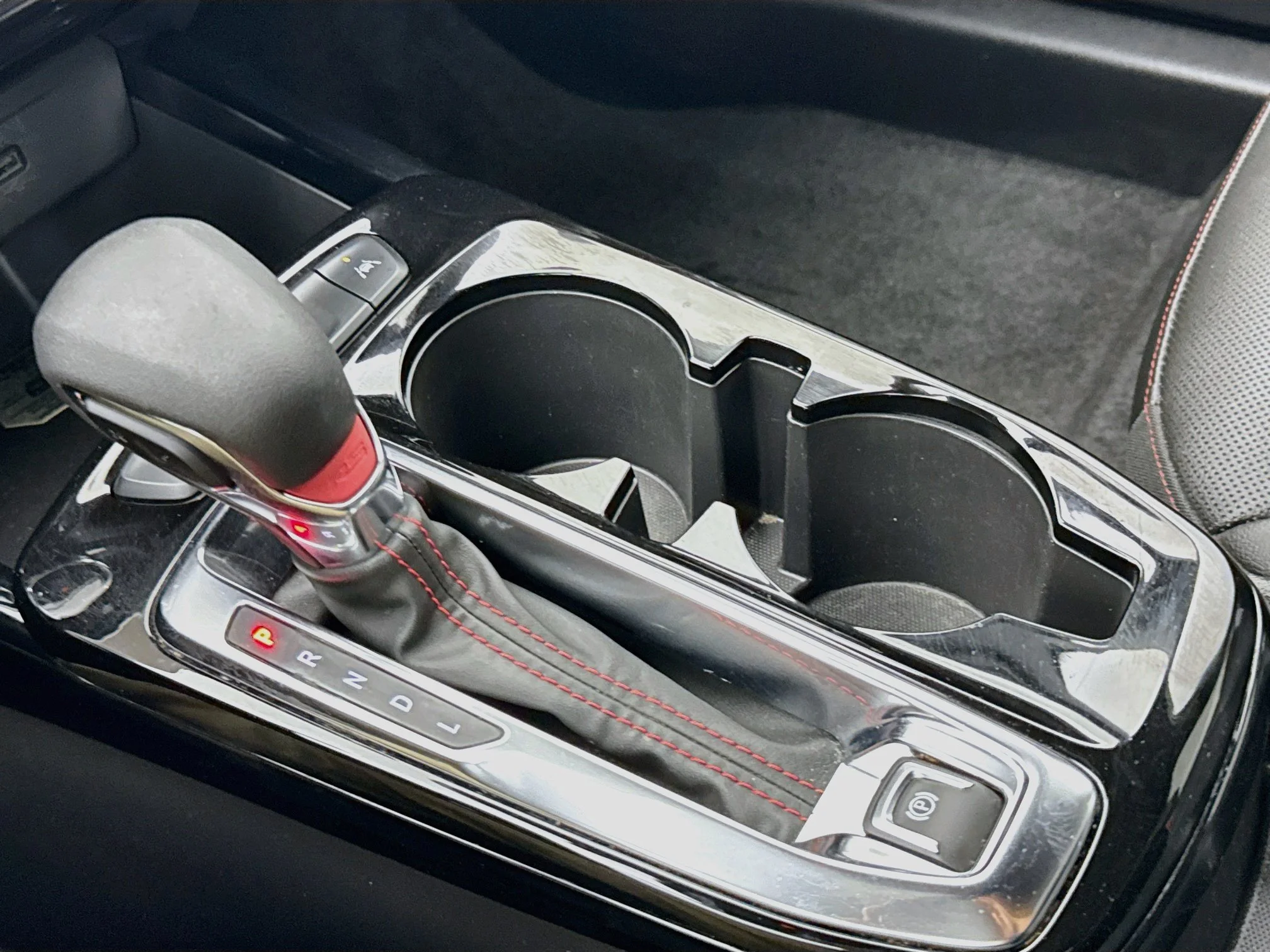 Used 2024 Sterling Gray Metallic Chevrolet 2RS image 18