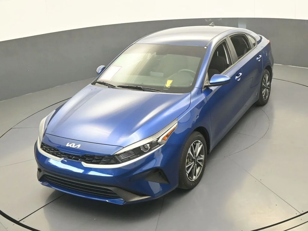 Used 2023 Deep Sea Blue Kia LXS image 37
