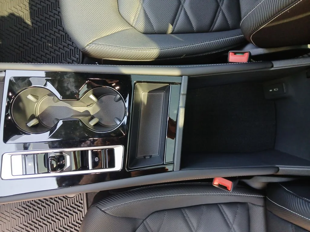 2026 Volkswagen Atlas Cross Sport SE w/Tech - Photo 25