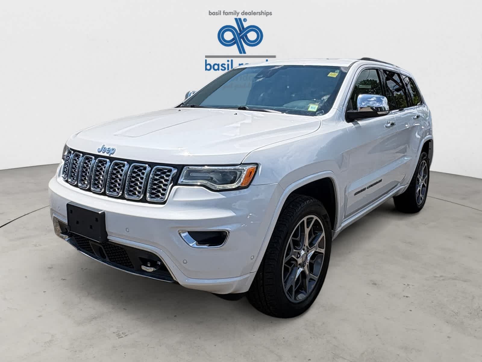 Used 2021 Ivory 3-Coat Jeep Overland image 2