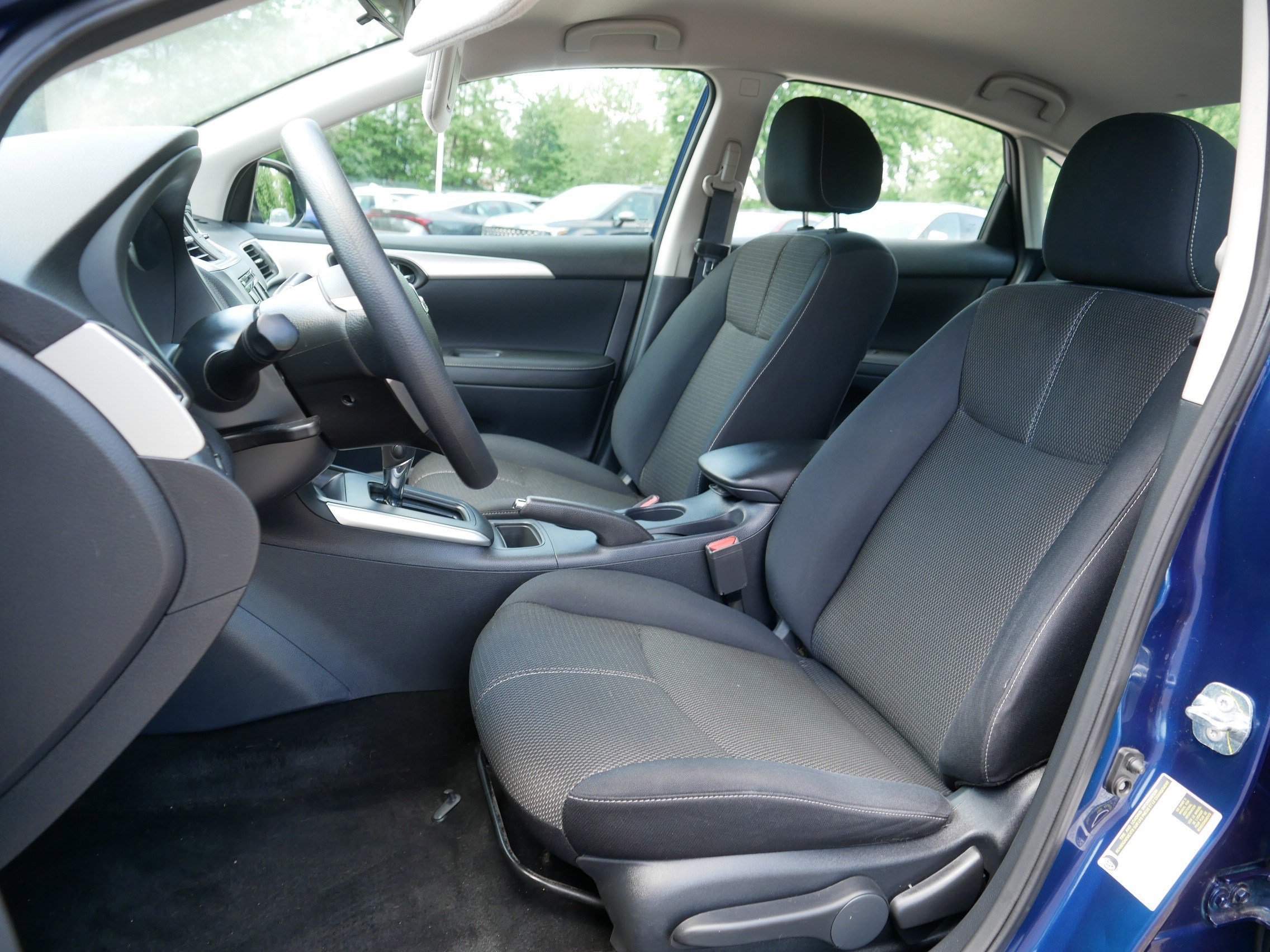 Used 2017 Deep Blue Pearl Nissan S image 34