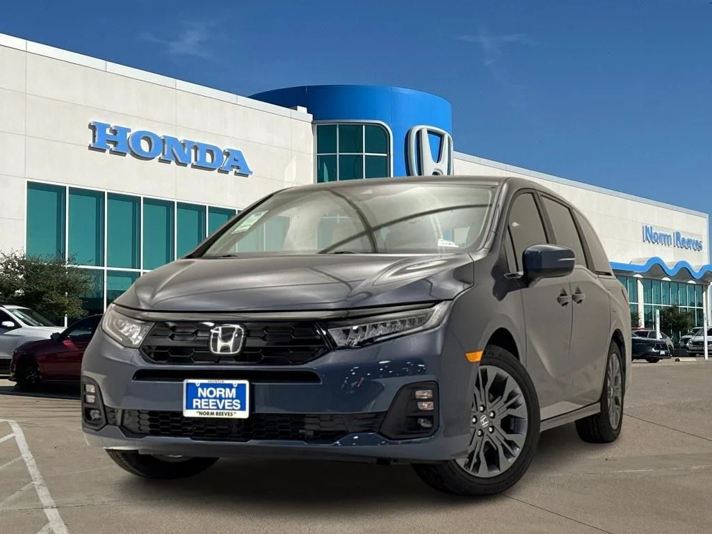 2026 Honda Odyssey Touring's photo