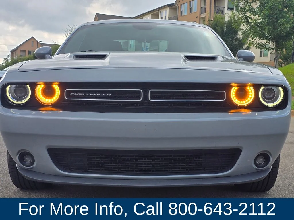 Used 2020 Gray Dodge SXT image 33