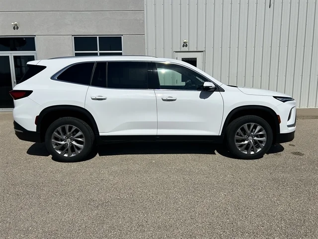 Used 2025 WHITE BUICK Preferred image 4