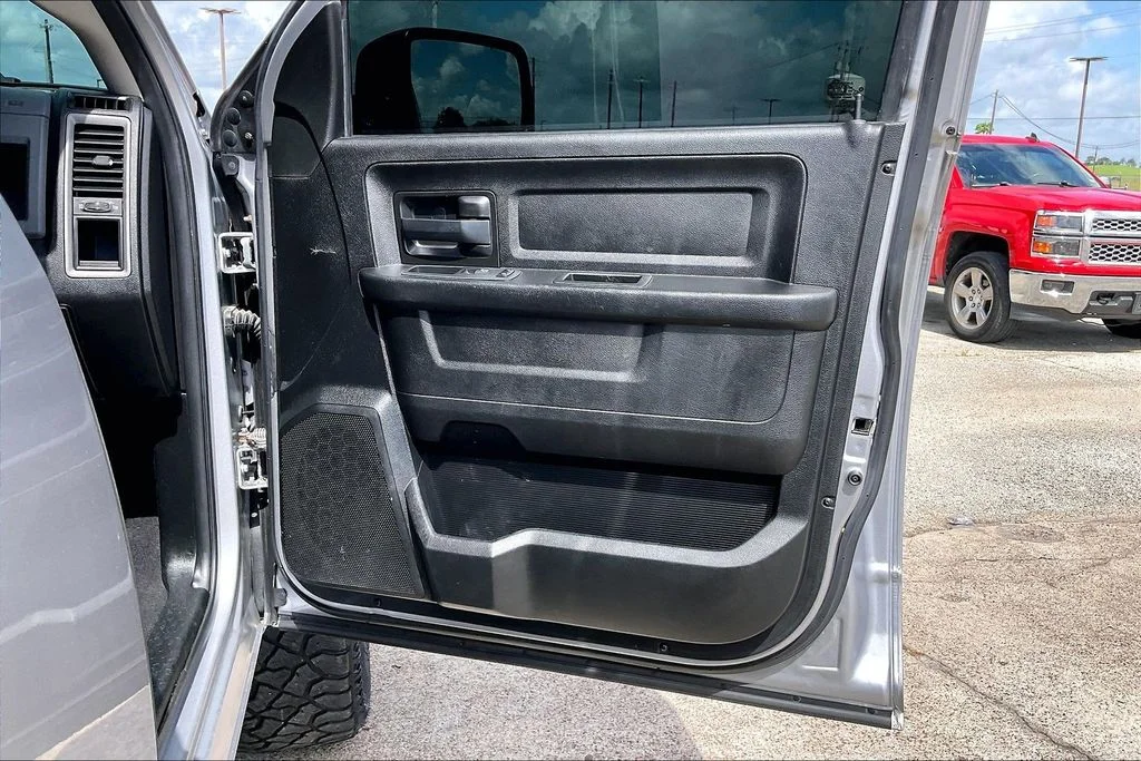 Used 2020 Silver Ram Tradesman image 24