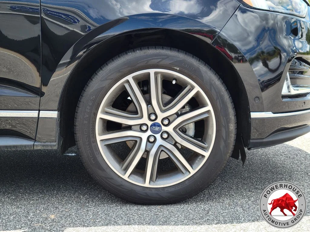 Used 2019 Black Ford Titanium image 11