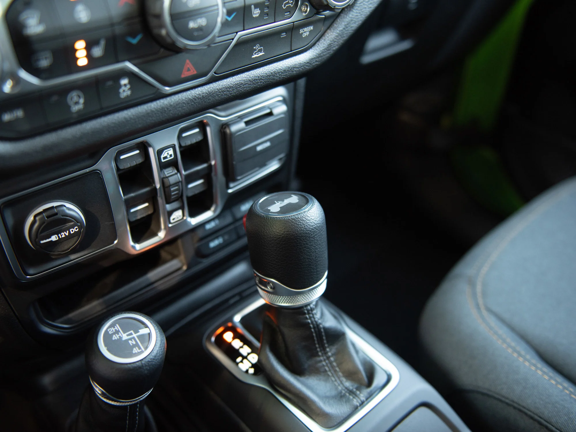 Used 2025 mojito Jeep Sport S* 4 Door 4x4, Remote Start, Heated Seats/Wheel image 15