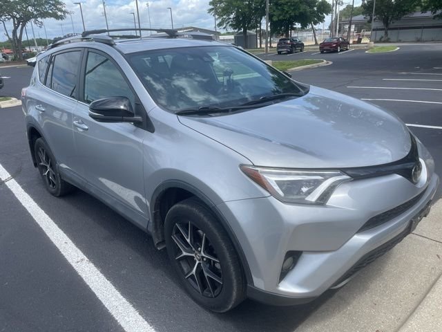 2017 Toyota RAV4's photo