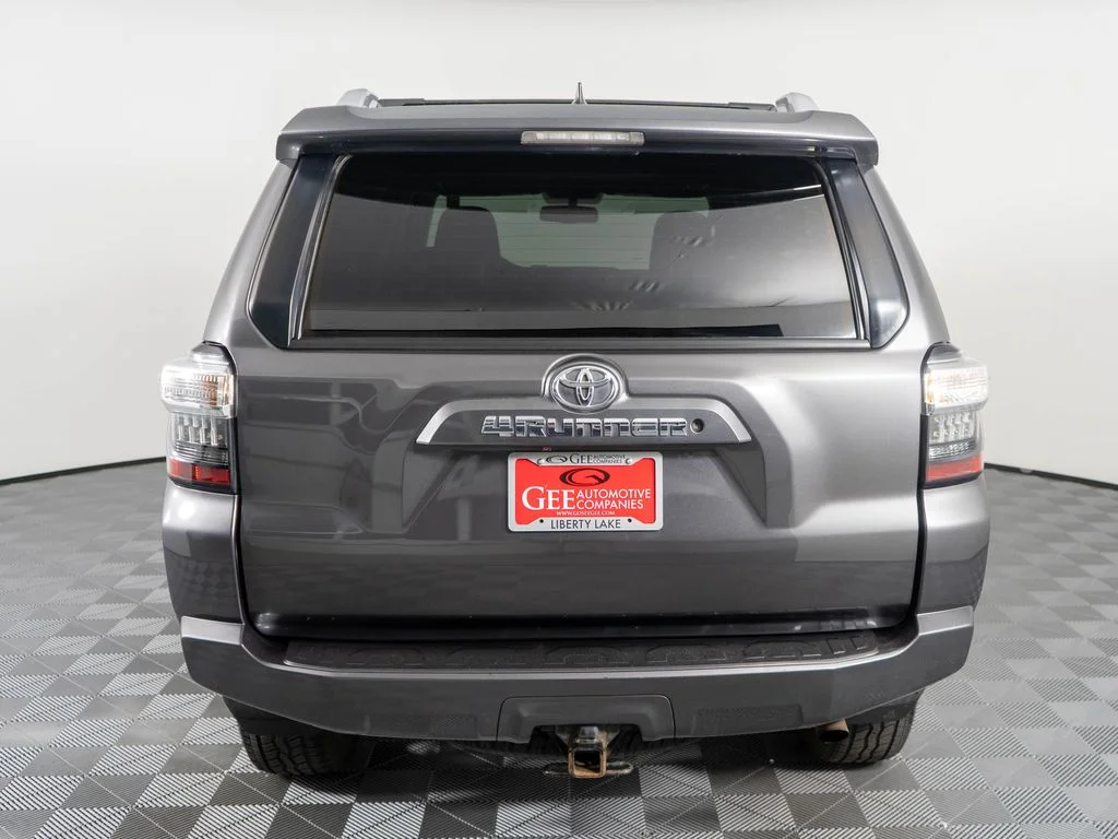 Used 2016 Gray Toyota SR5 Premium image 5