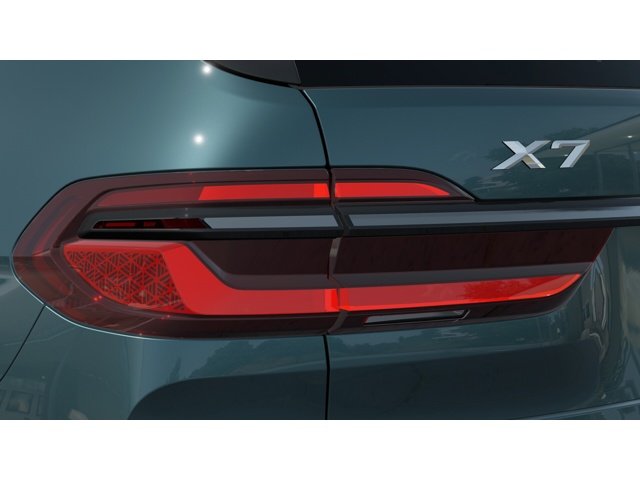 New 2027 Blue Ridge Mountain Metallic BMW X7 40i image 8