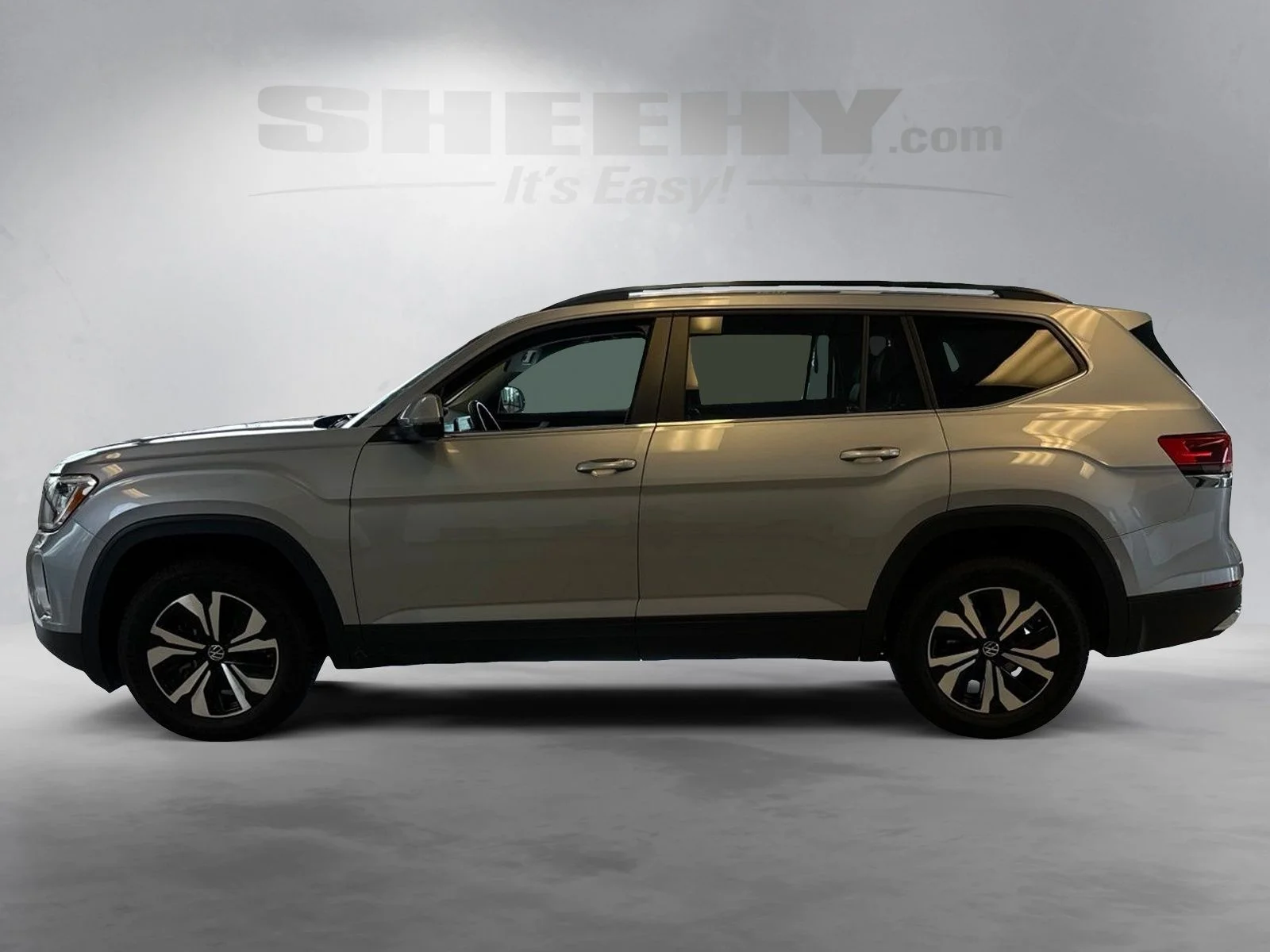 Used 2024 Silver Bird Metallic Volkswagen 2.0T SE image 14