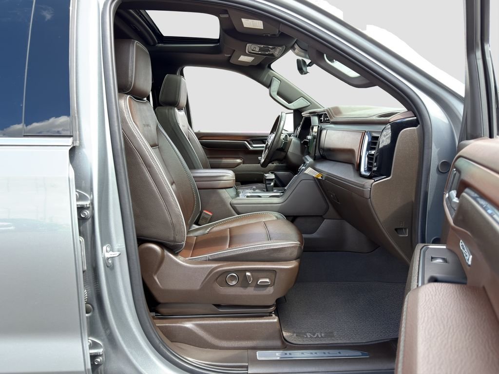 Used 2024 Silver GMC Denali image 18