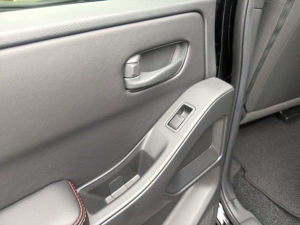 New 2026 Nissan Frontier PRO-X 4D Crew Cab