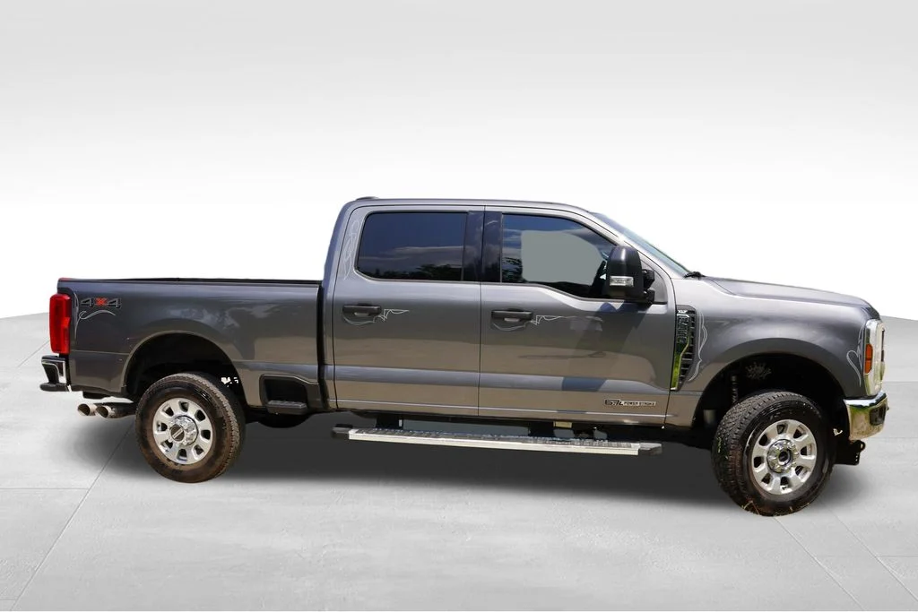 Used 2024 Carbonized Gray Metallic Ford XLT image 2