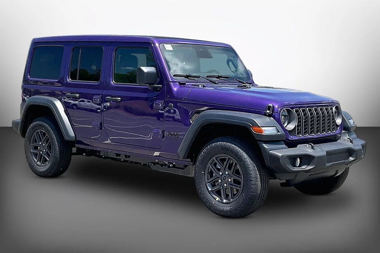 New 2026 Reign Jeep Sport S image 2