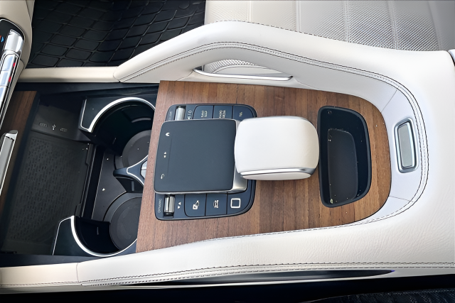 2025 Mercedes-Benz GLE GLE350 - Photo 16