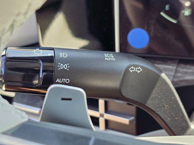 2025 Hyundai Santa Fe Limited - Photo 36