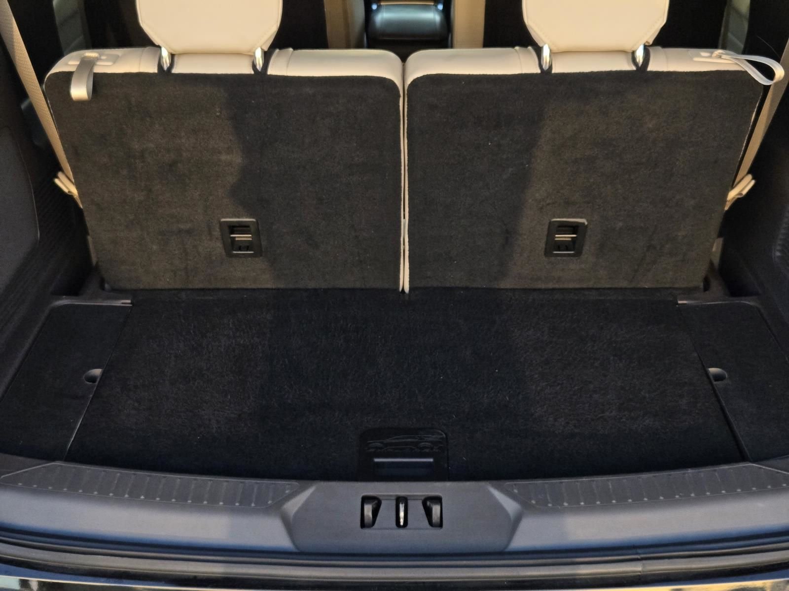 2021 Ford Explorer Platinum - Photo 12