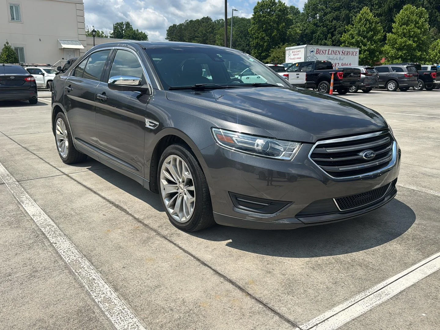 2017 Ford Taurus Limited FWD's photo