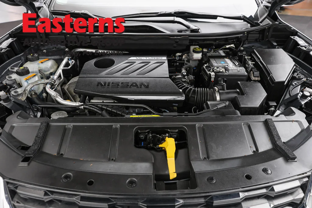 Used 2023 Gray Nissan SV image 7