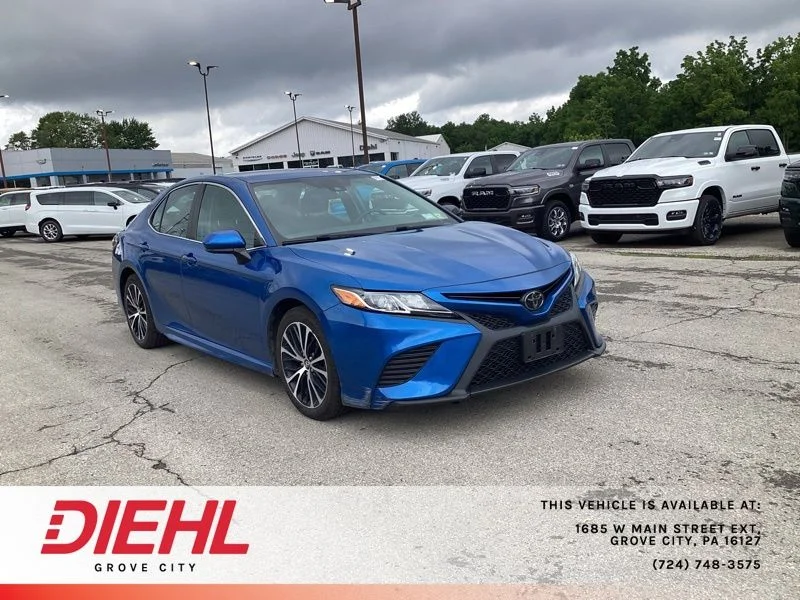 Used 2019 Blue Toyota SE image 1