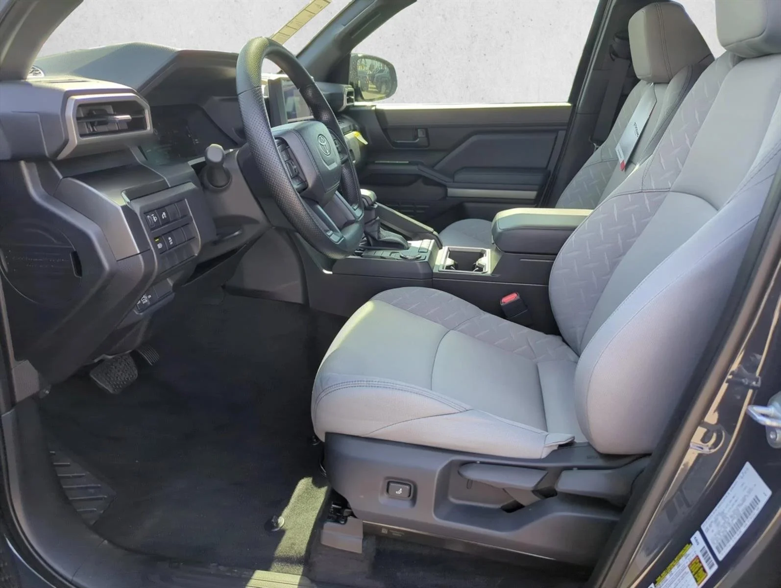 Used 2025 Underground Toyota SR5 image 12