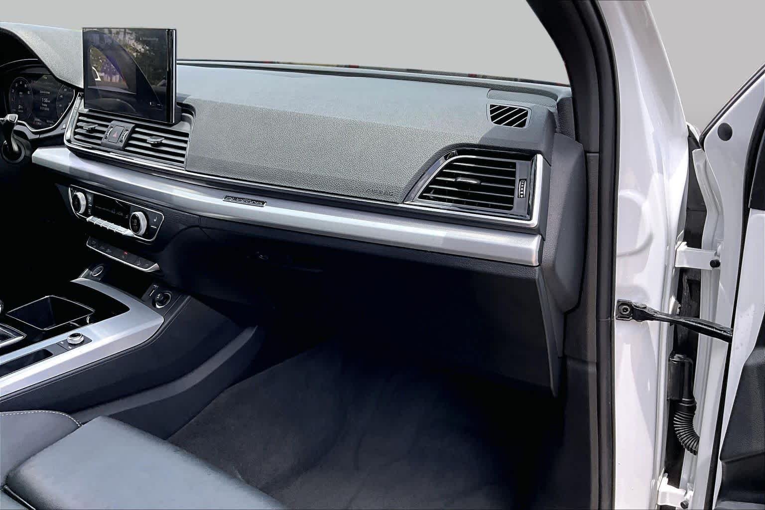 Used 2025 WHITE Audi S line Premium image 19