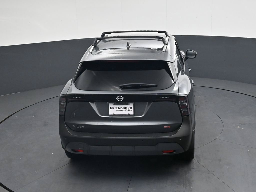 Used 2025 Gray Nissan SR image 17