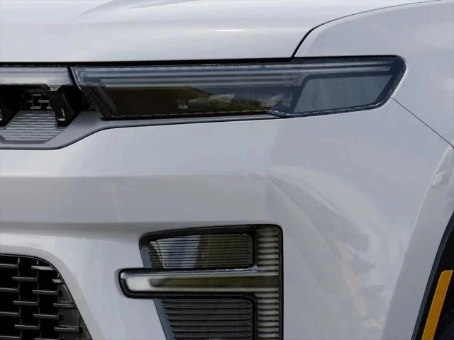 New 2026 Bright White Clearcoat Jeep Grand Wagoneer image 62