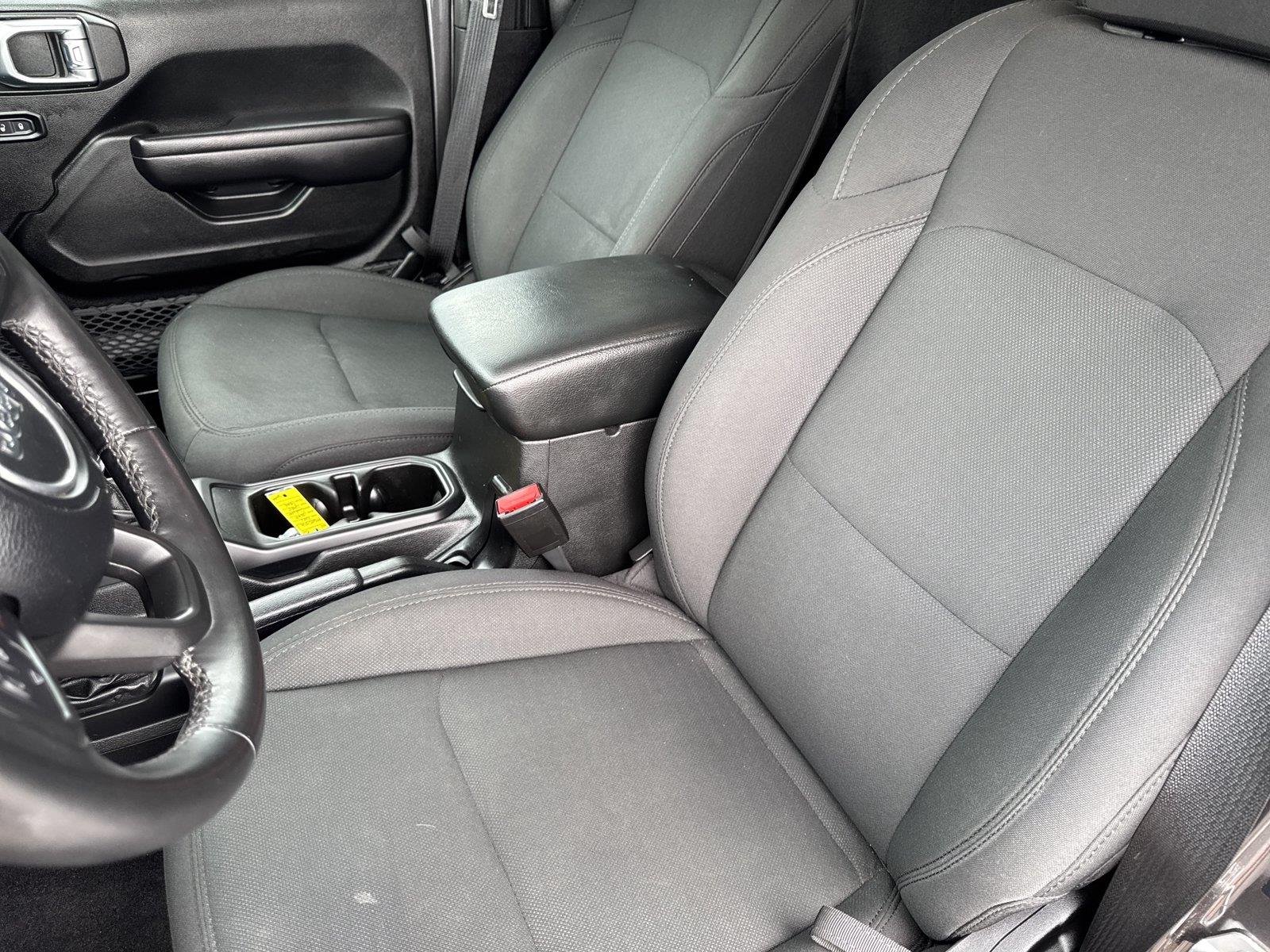 Used 2021 Granite Crystal Metallic Clearcoat Jeep Sport S image 11