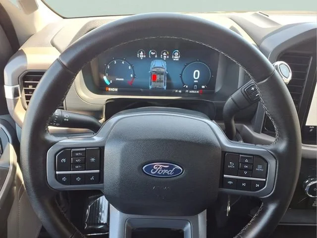 Used 2025  Ford XLT image 12