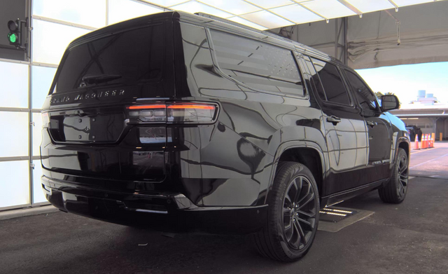 Used 2024 Black Jeep Series III image 3