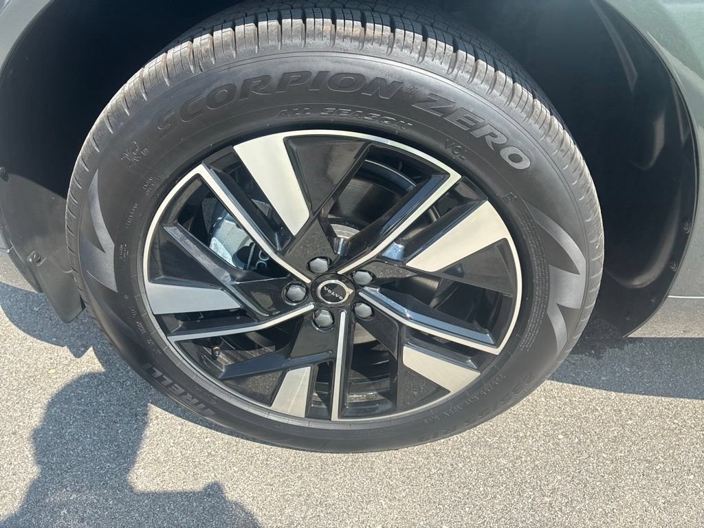 Used 2026 Forest Lake Volvo Plus image 21