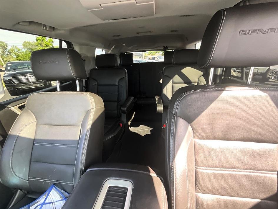 Used 2018 White GMC Denali image 37