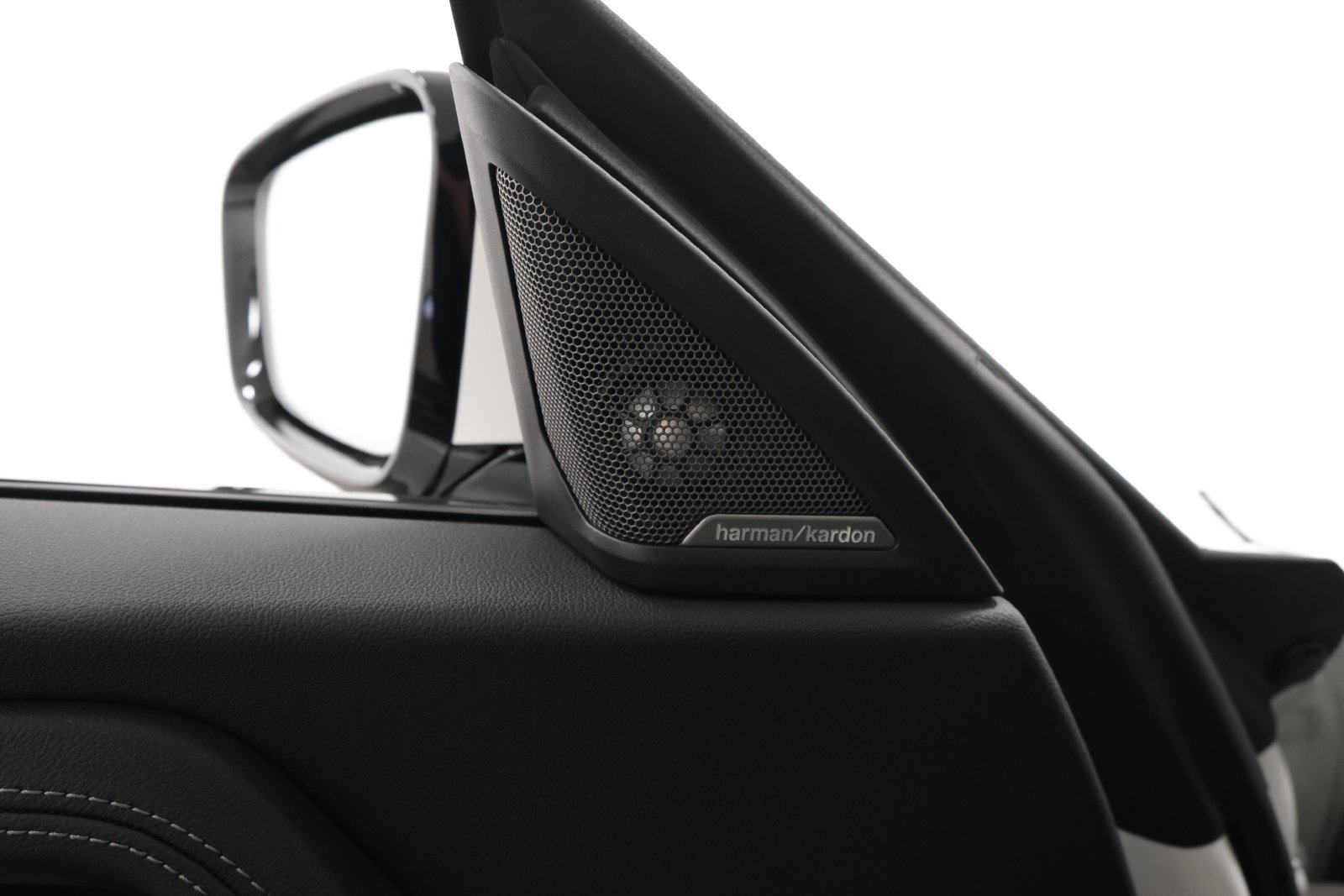 New 2026 Alpine White BMW 230i xDrive image 28