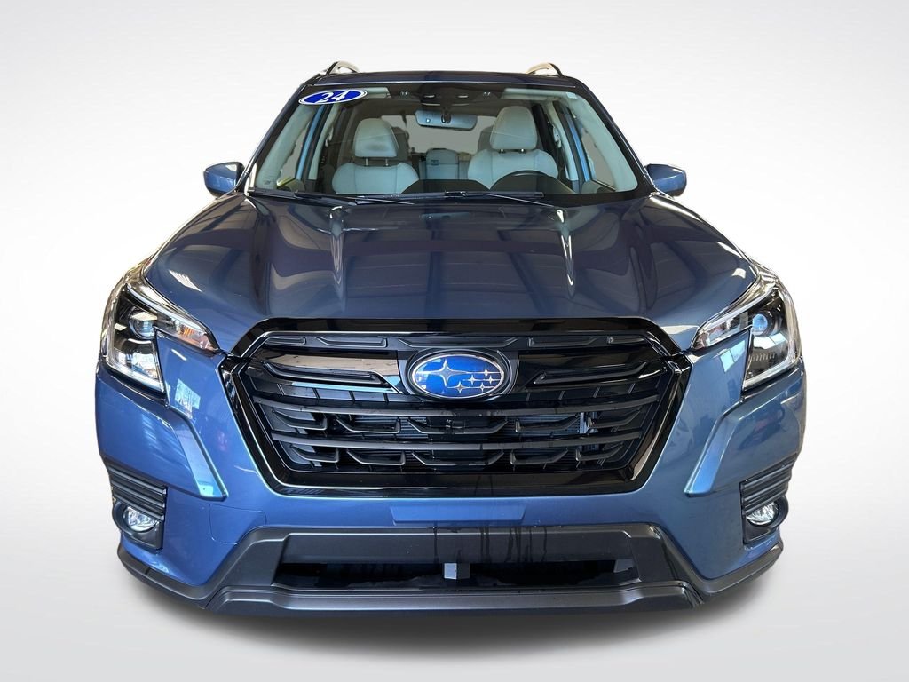 Used 2024 Blue Subaru Premium image 9