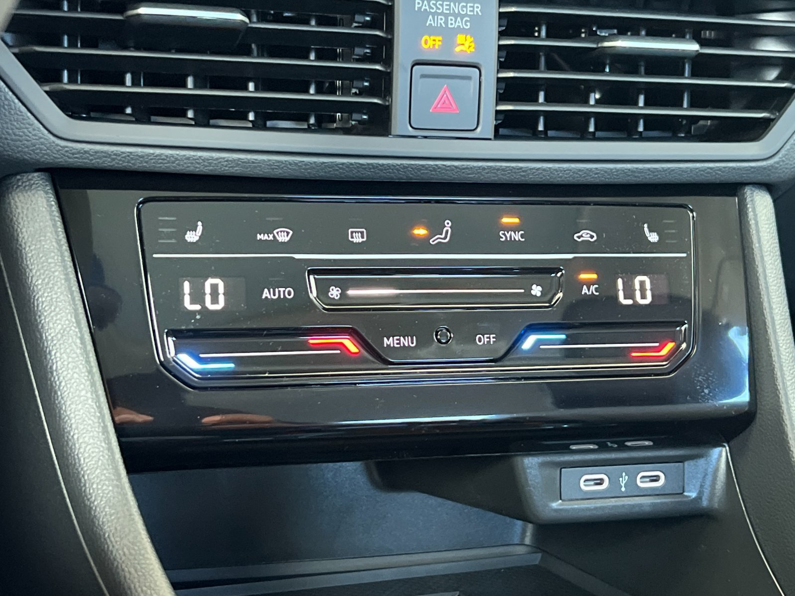 New 2026 Platinum Gray Metallic Volkswagen SE image 18