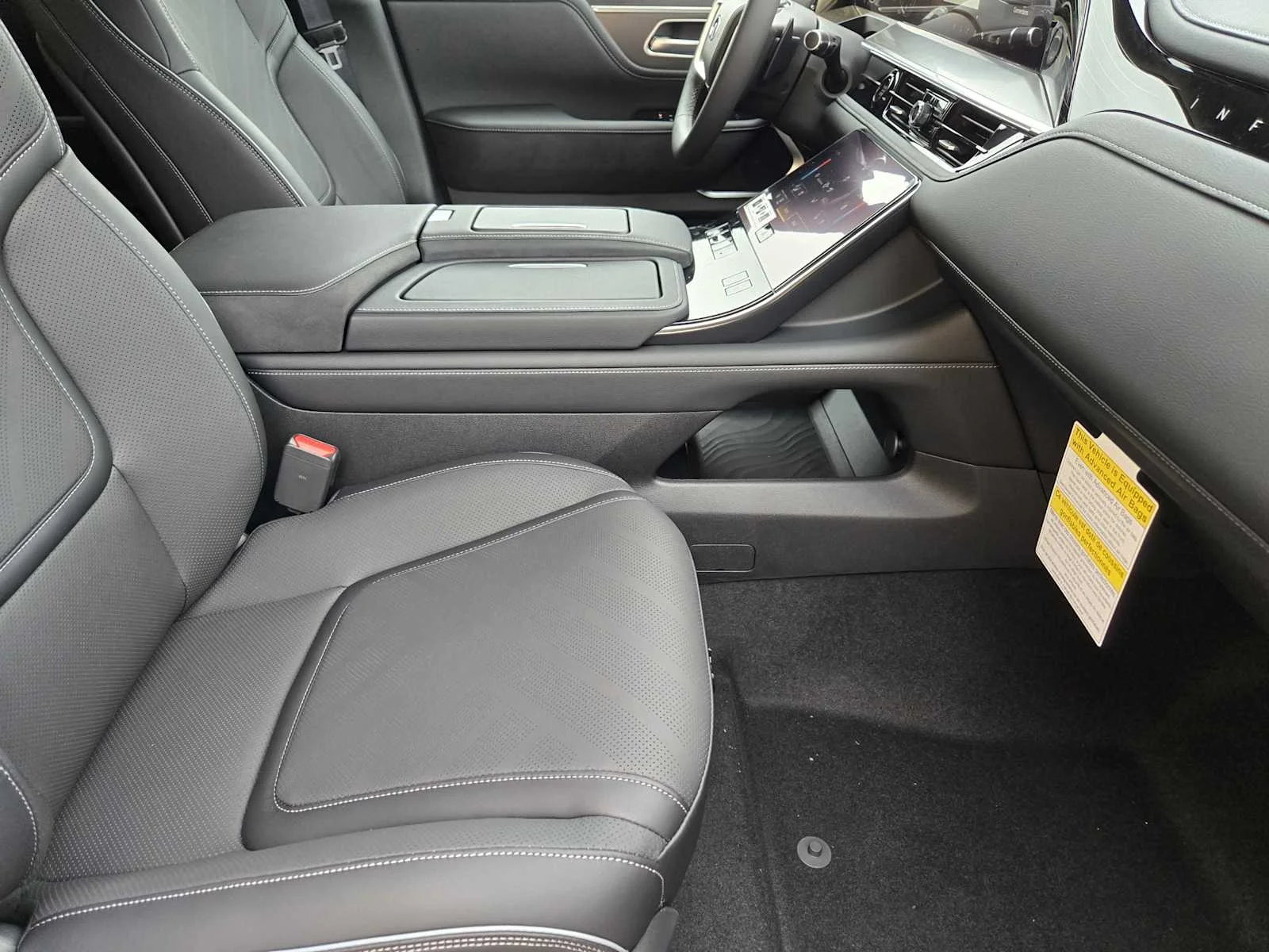 New 2026 BLACK OBSIDIAN INFINITI Luxe 2WD image 9