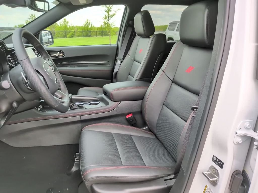 New 2026 White Knuckle Clear-Coat Exterior Paint Dodge GT PLUS image 21